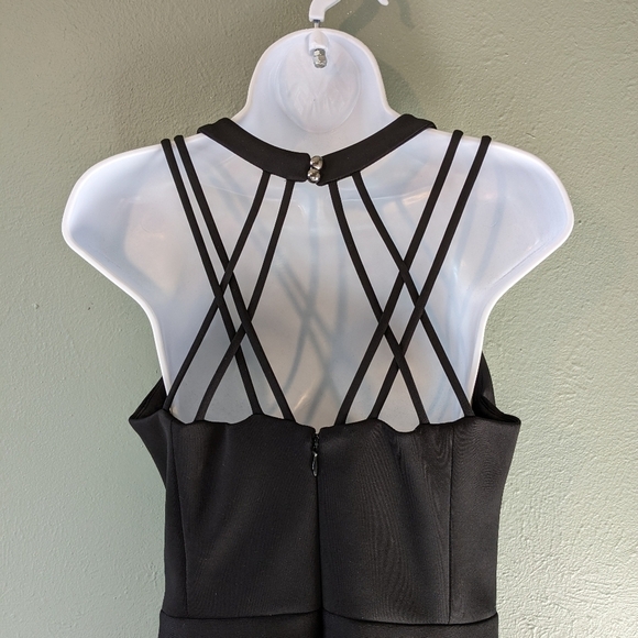 GUESS LA Black Striped Halter Fit-and-Flare Dress Size 8 - Picture 5 of 9